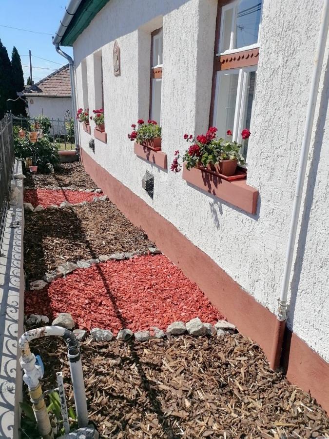 Lankás Vendégház - Hollókő Exterior foto