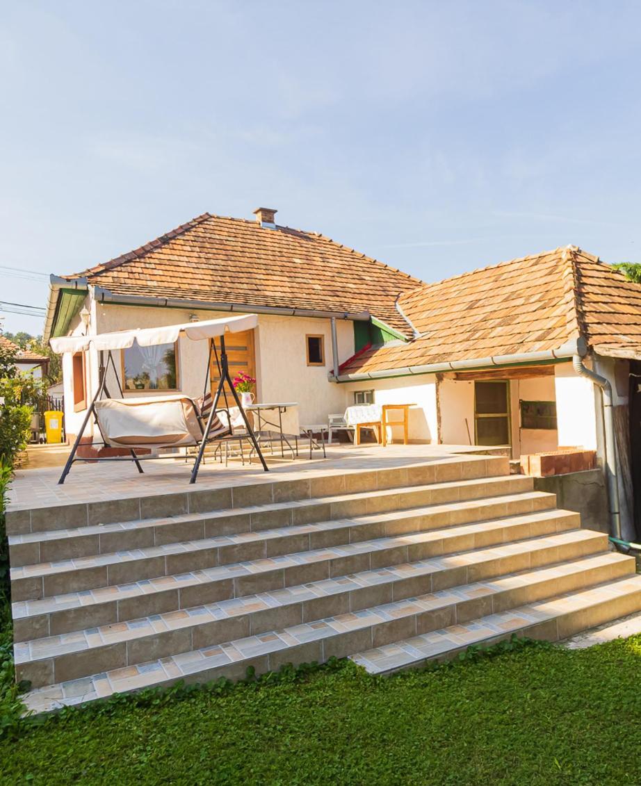 Lankás Vendégház - Hollókő Exterior foto
